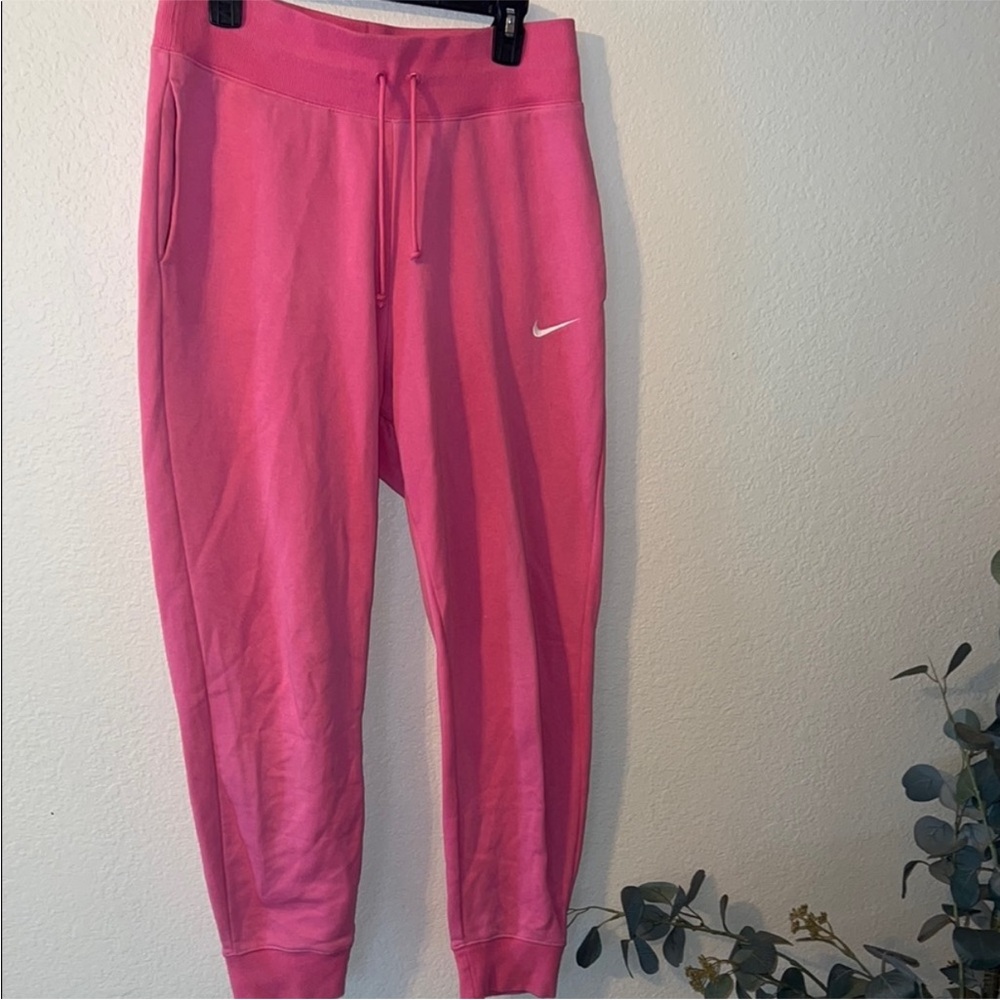 Nike Women's Pink Jogger Pants